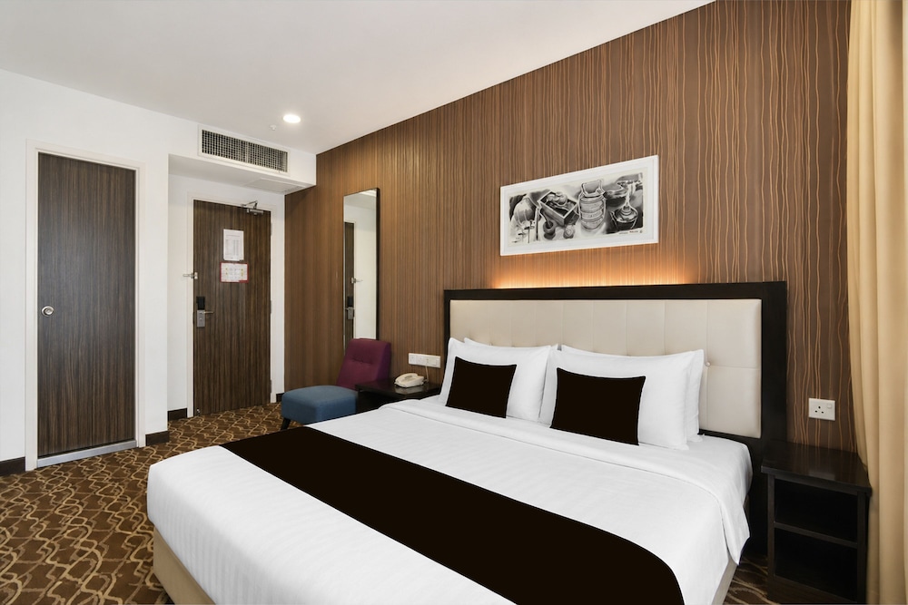 The Grand Campbell Hotel 61/115