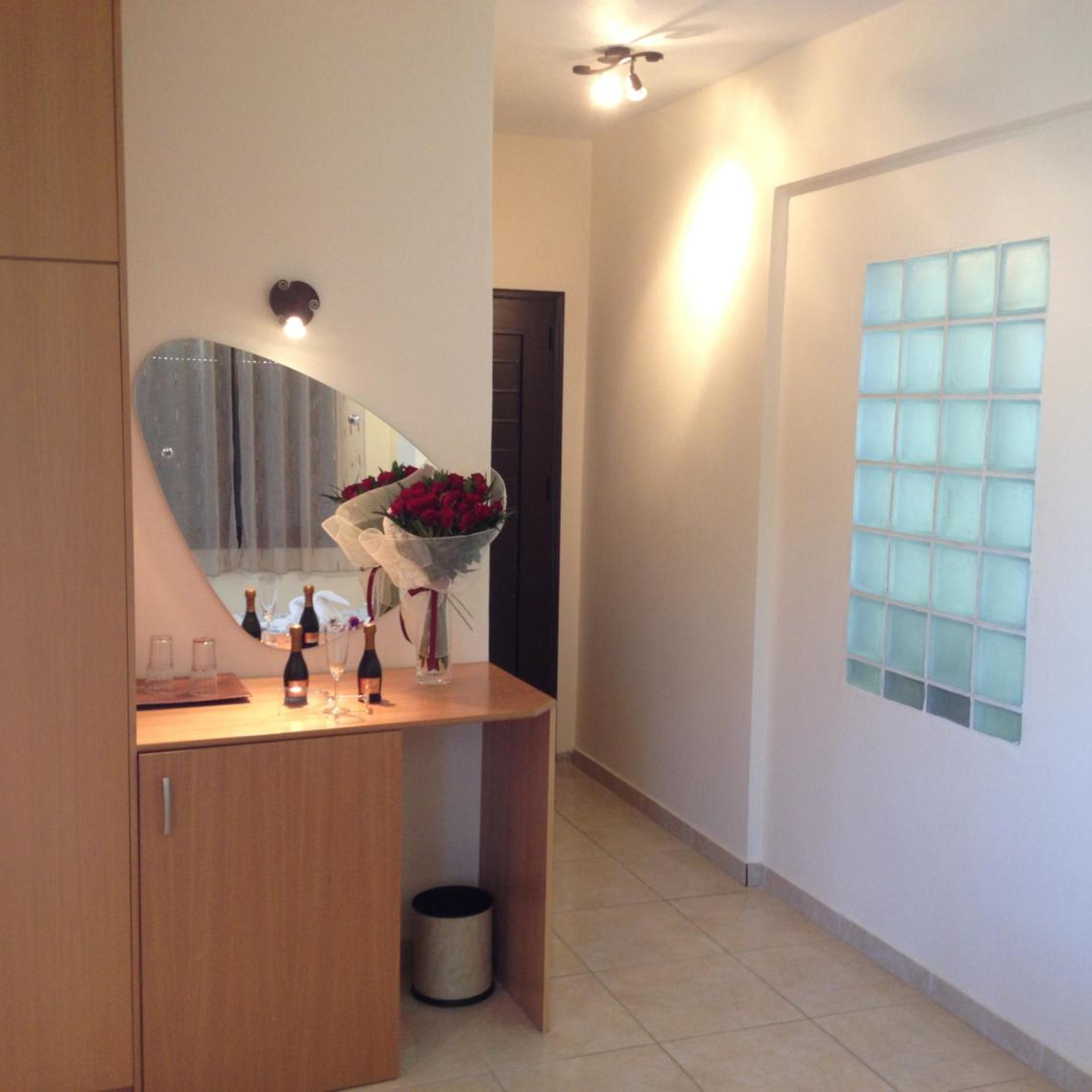 Avra Hotel 34/58