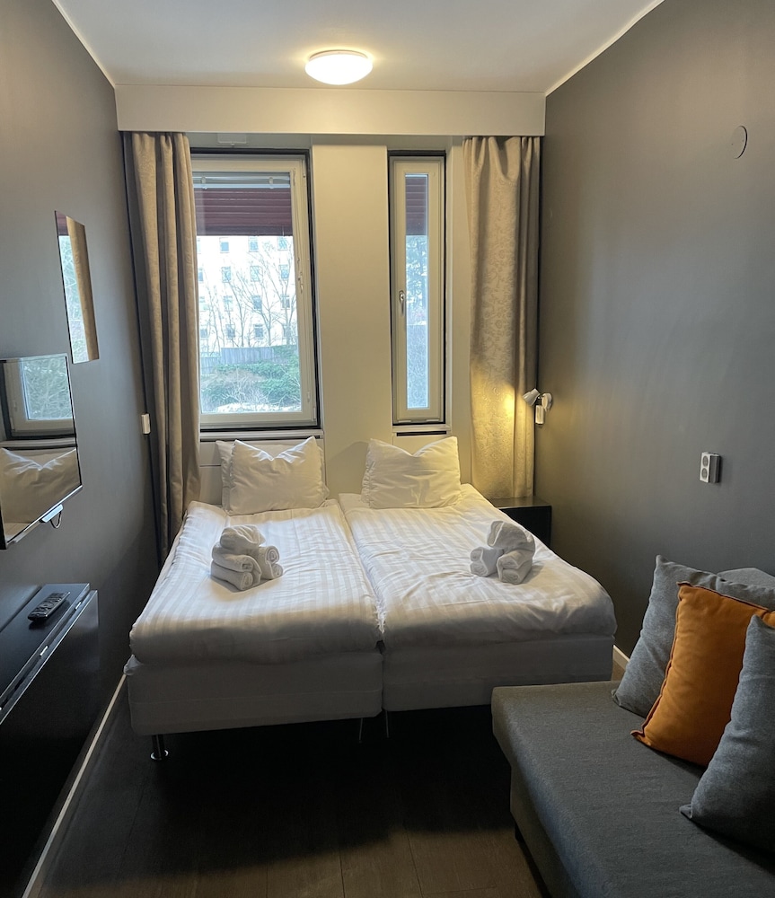 La Hotel - Lidingö Arena 12/50