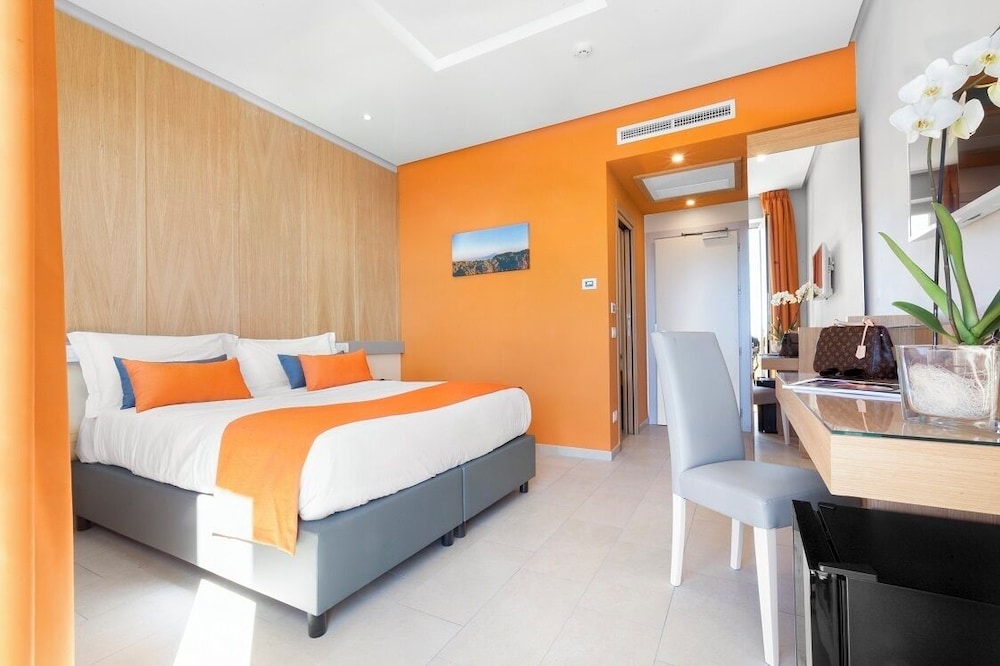 STANDARD, DOUBLE OR TWIN BED