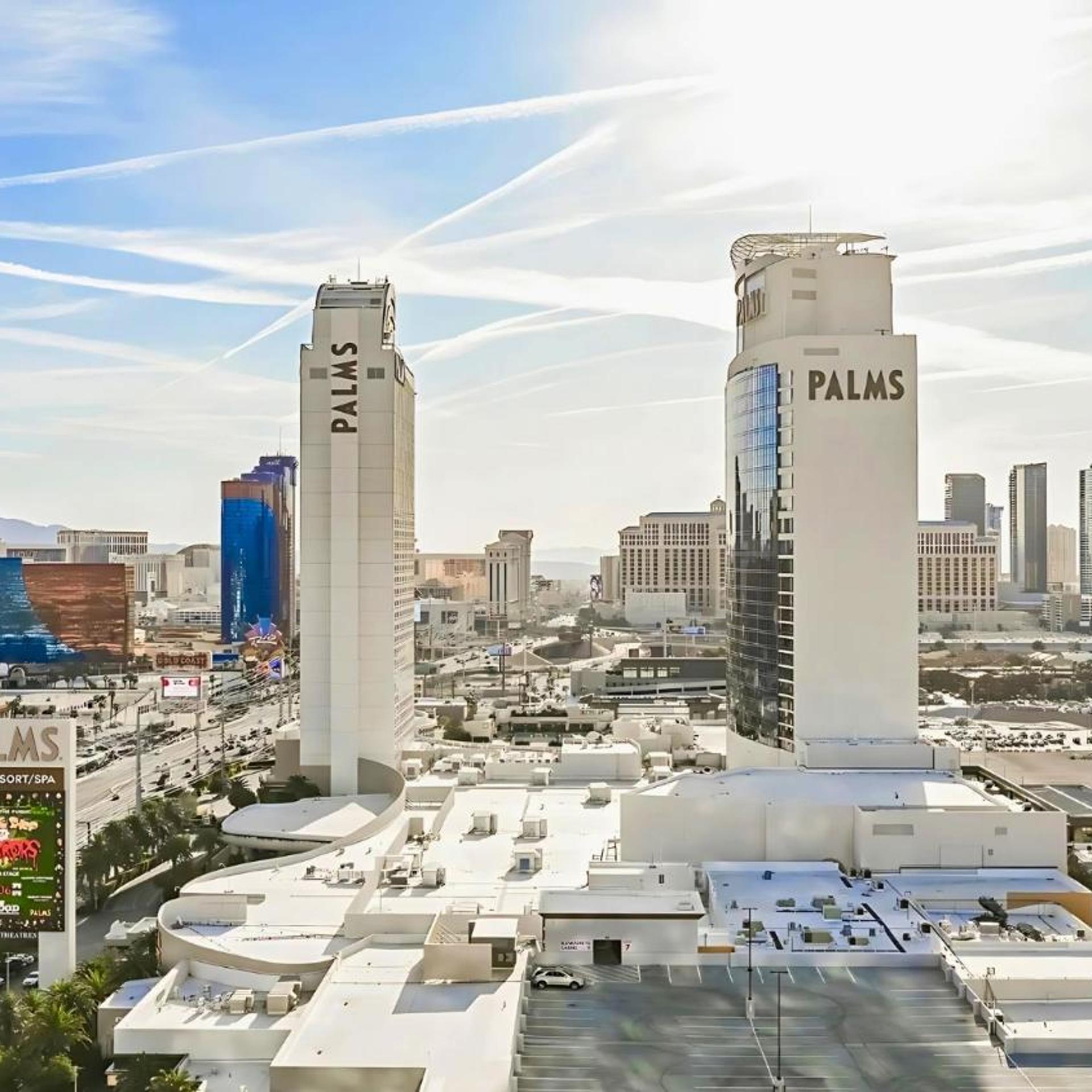 StripSuite Palms Place BALCONY Hotel,Resort & Casino - NO RESORT FEE 40/47