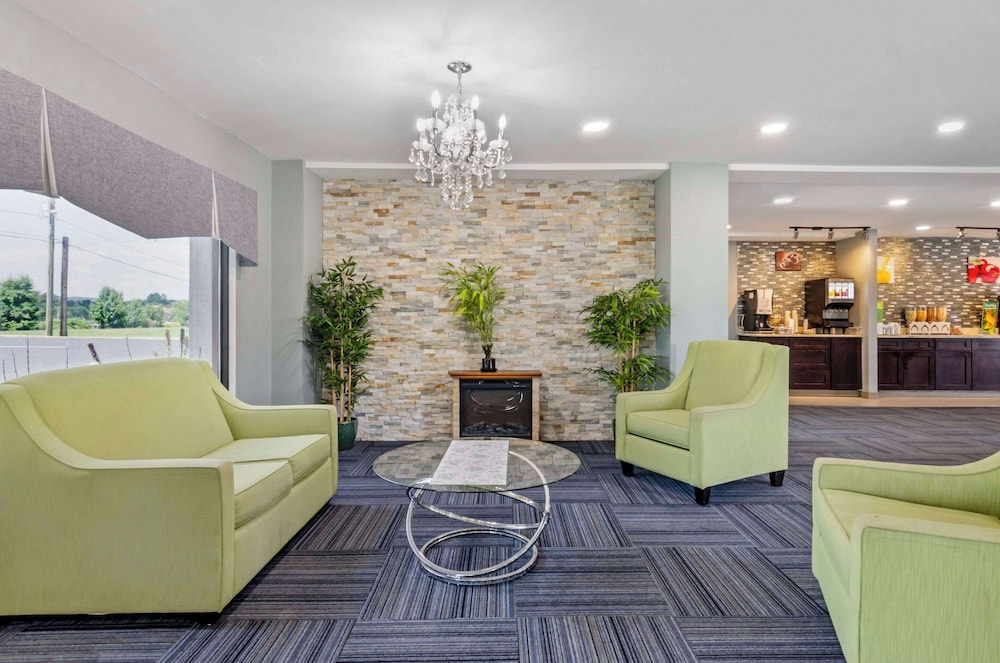 Suburban Studios Verona - Staunton North 40/60