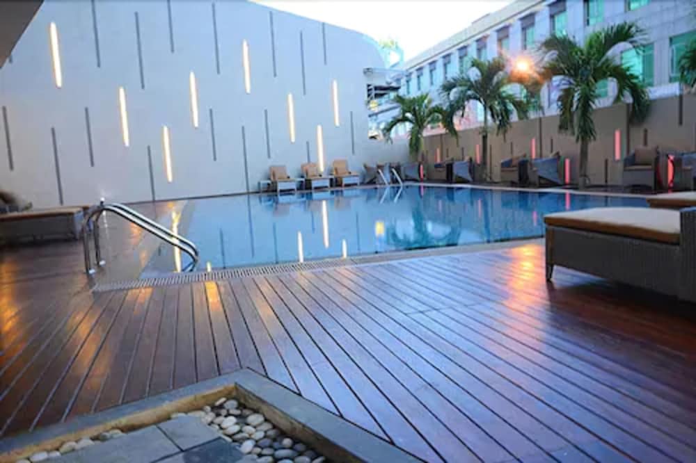 Nagoya Hill Hotel Batam 23/44
