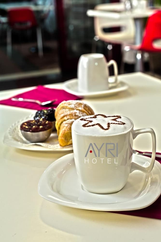 Ayri 34/49