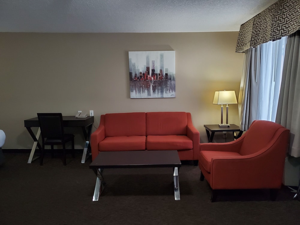 Royal Lodge Motel 37/50
