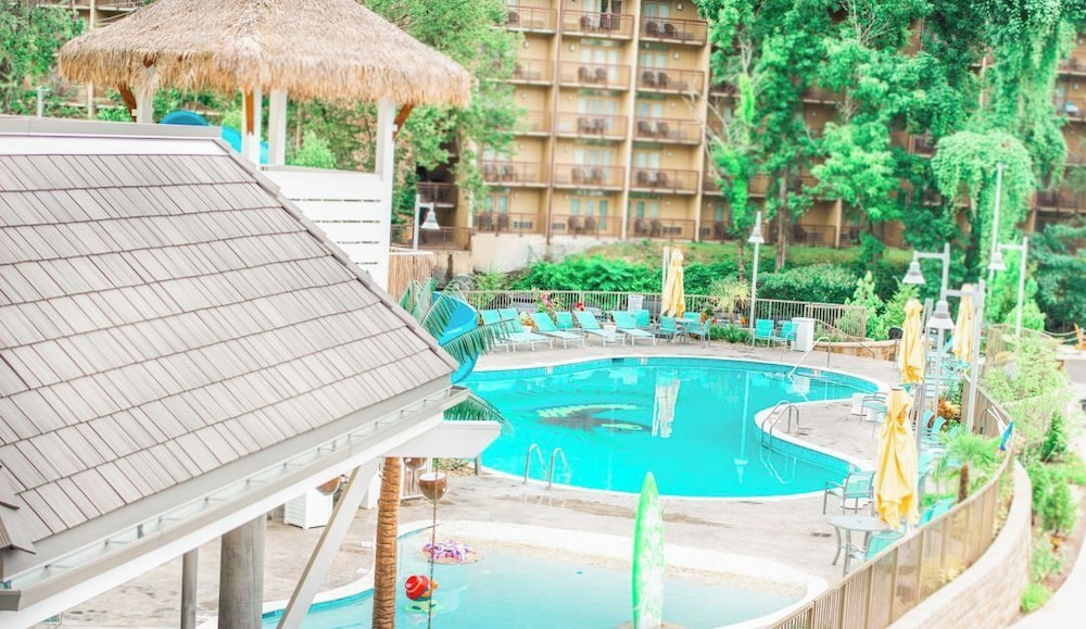 Margaritaville Resort Gatlinburg 70/75