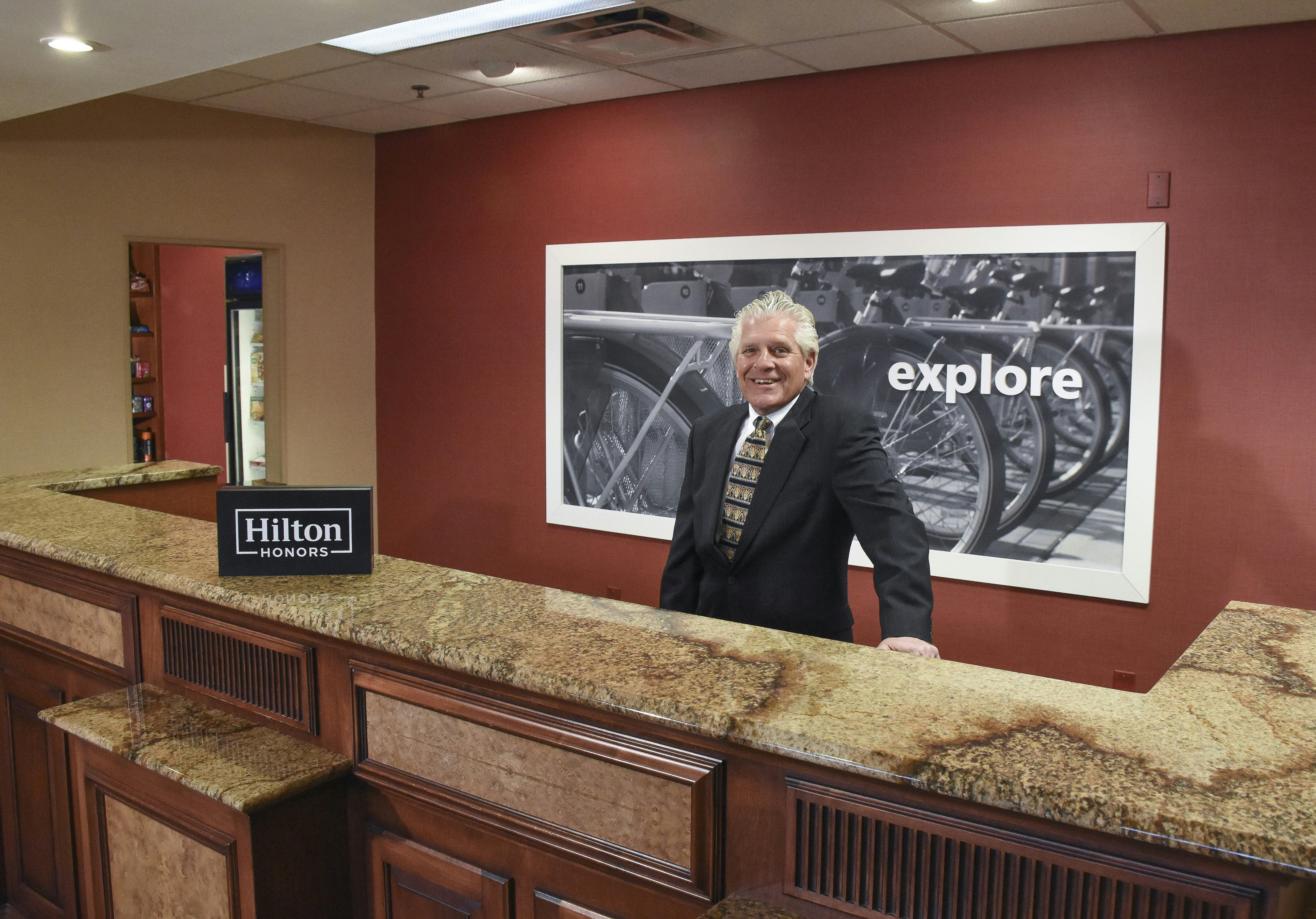 Lobby at Hampton Inn & Suites Youngstown - Canfield, CANFIELD - OH