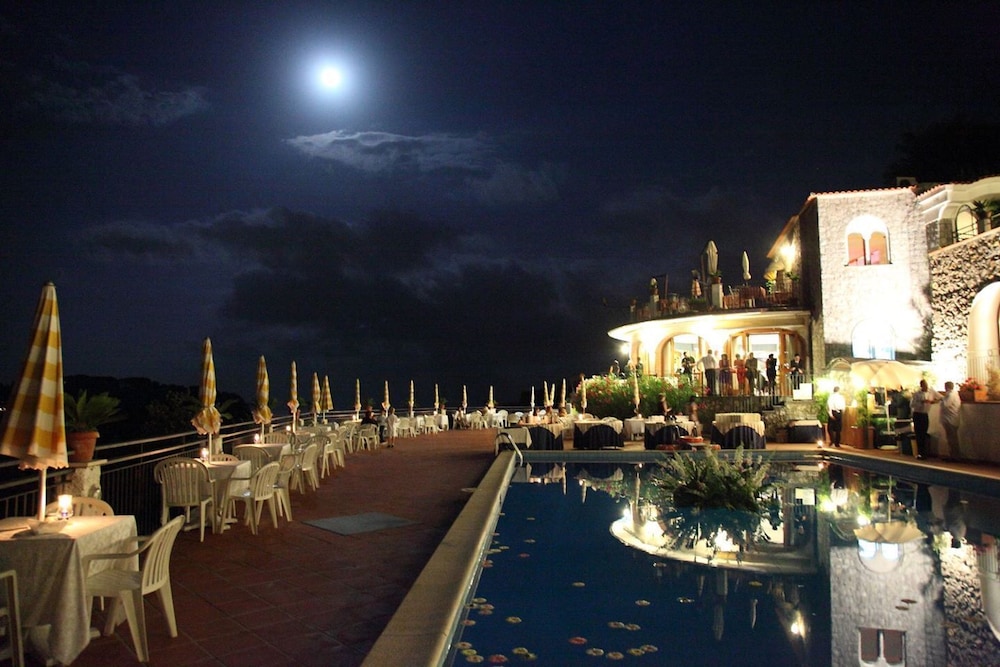 Hotel Villa Giuseppina 37/50