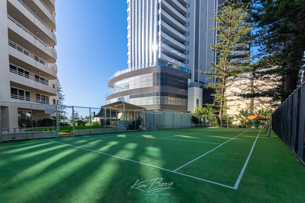 Zenith Ocean Front Apartments 23/50