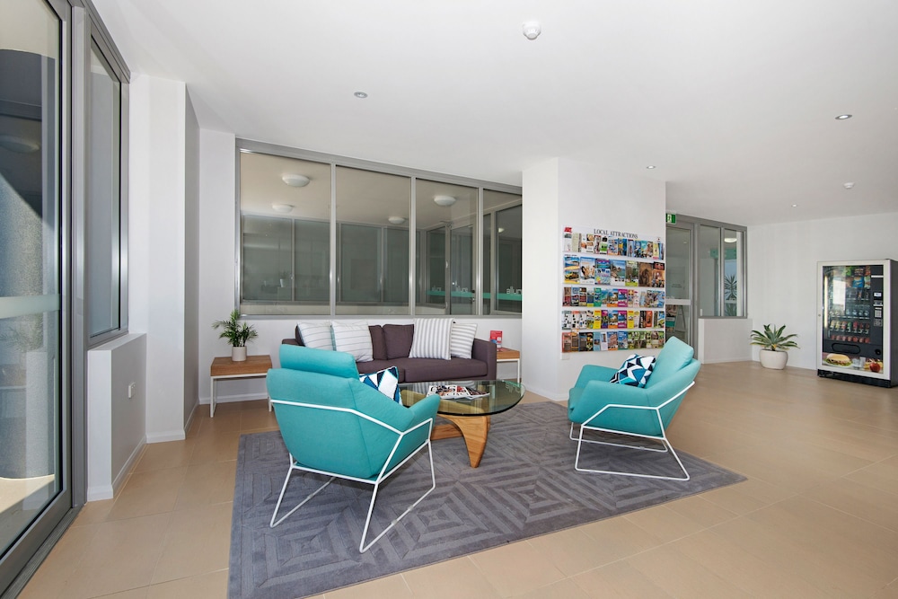Allure Hotel & Apartments 22/28