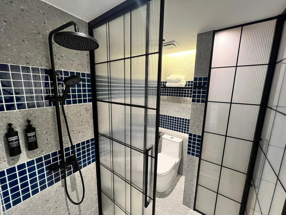 Ibis Styles Subic 24/48