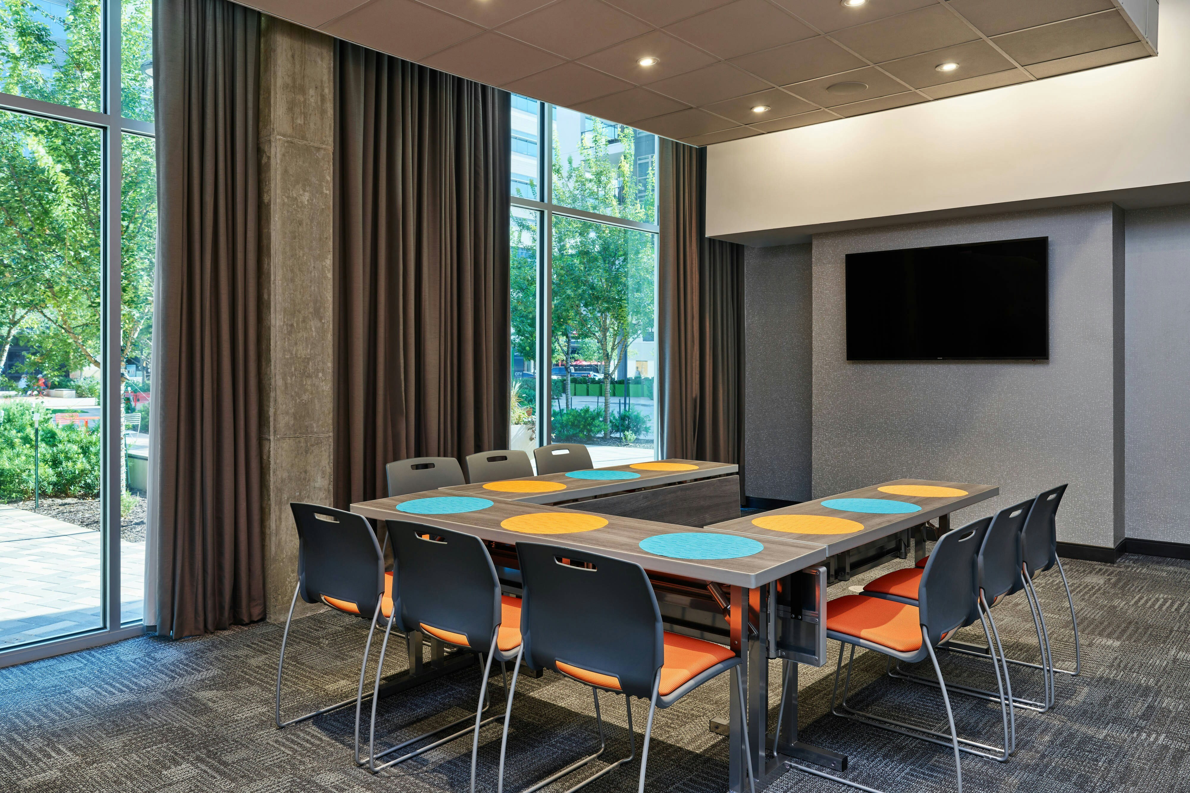 ALOFT RICHARDSON 25/26