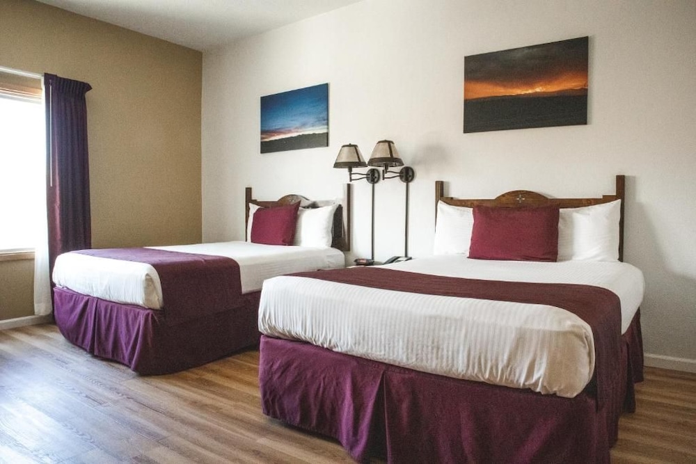 Ohkay Casino Resort Hotel 30/62