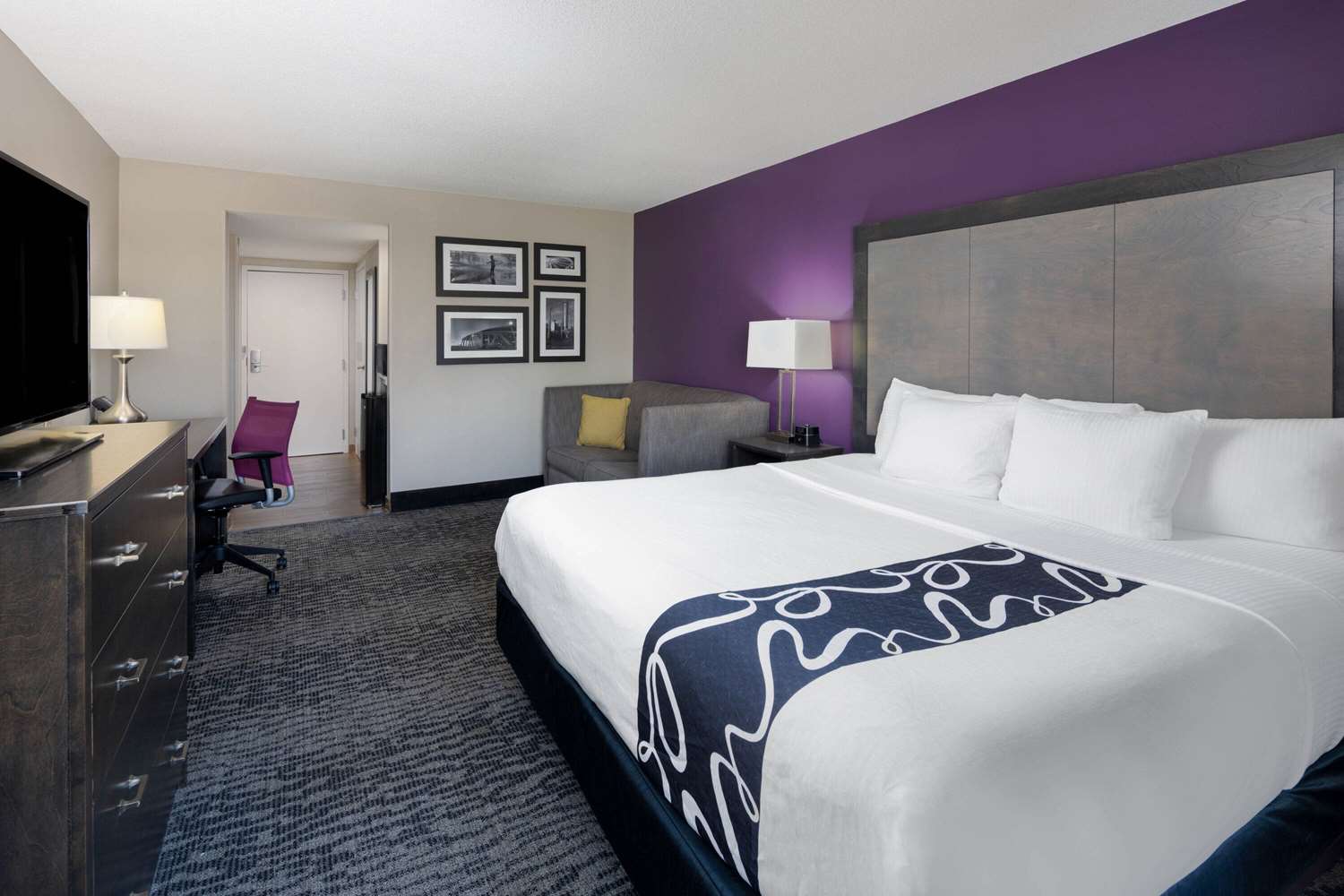 La Quinta Inn and Suites by Wyndham Kennesaw 19/46