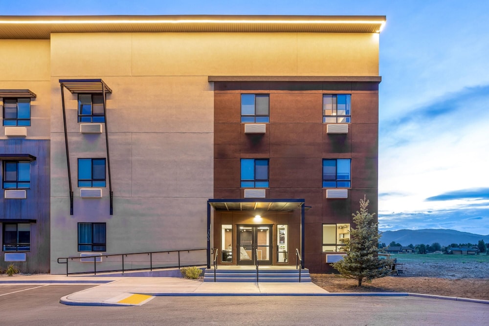 Hawthorn Extended Stay by Wyndham Alpine 10/49