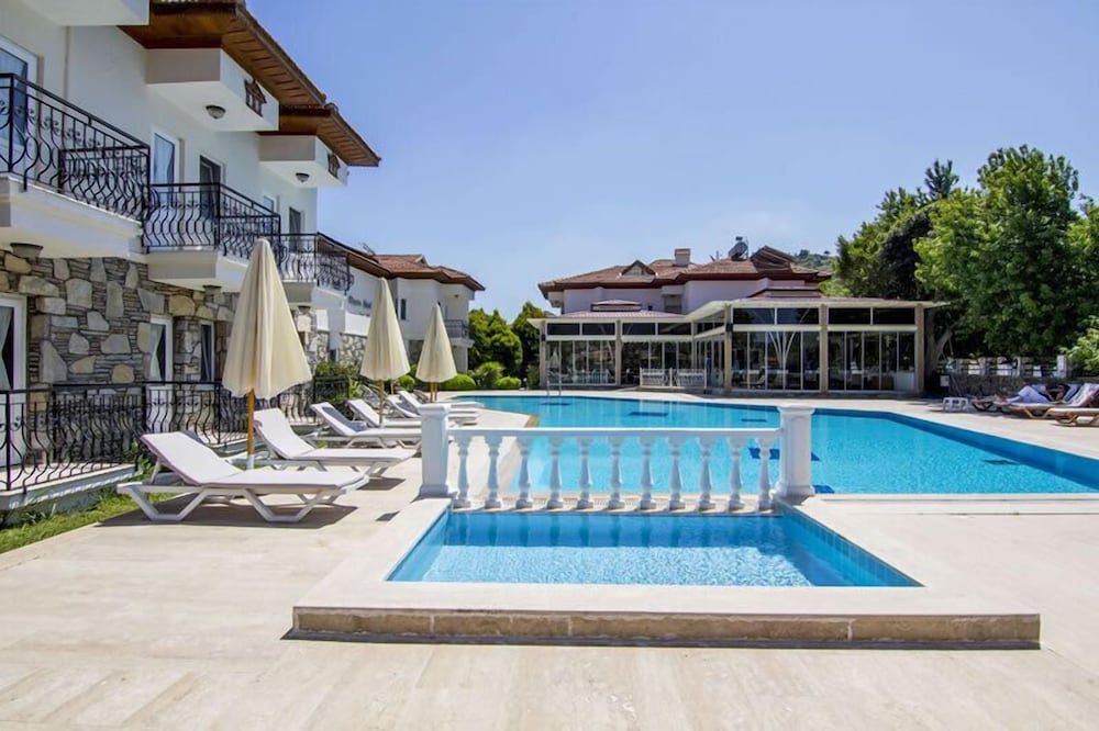 Basar Hotel 33/39