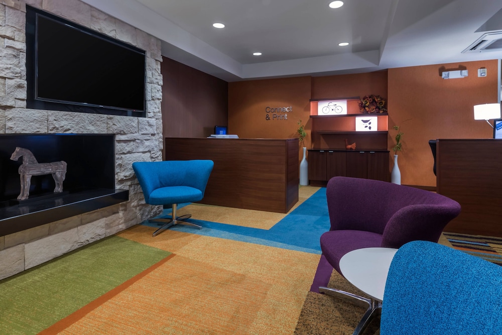 Fairfield Inn Kansas City Downtown Union Hill By Marriott 11/40