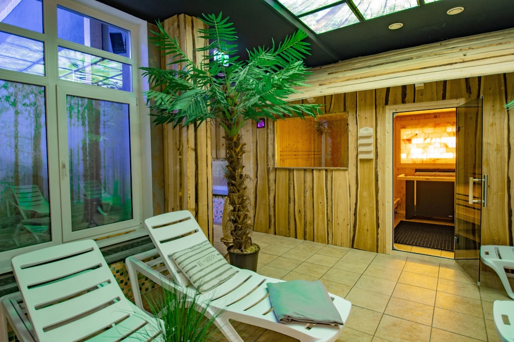 Waldhotel Roggosen 38/69
