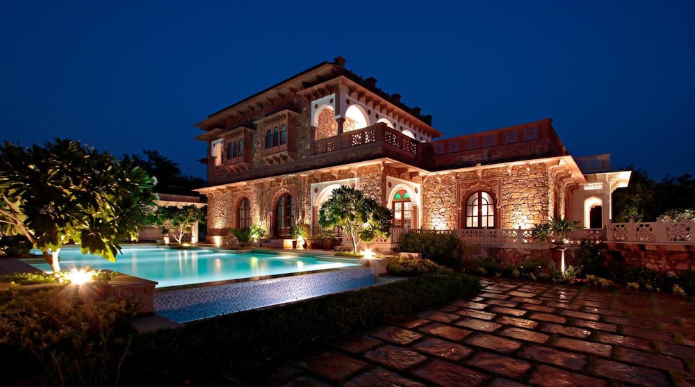 Khas Bagh 48/50