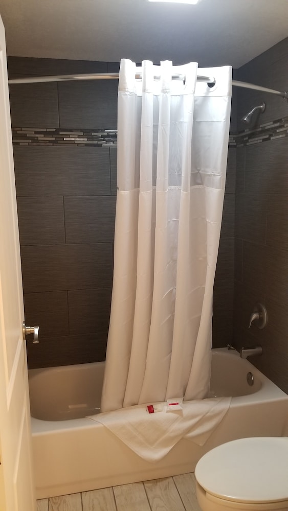 Travelodge by Wyndham Pueblo 17/25