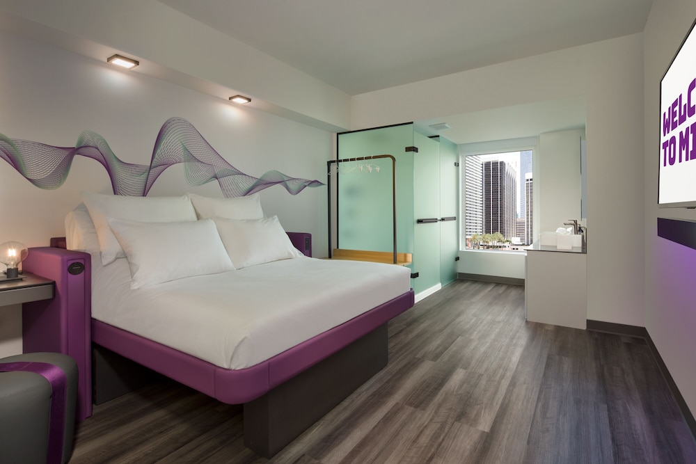 PREMIUM, QUEEN BED, ACCESSIBLE