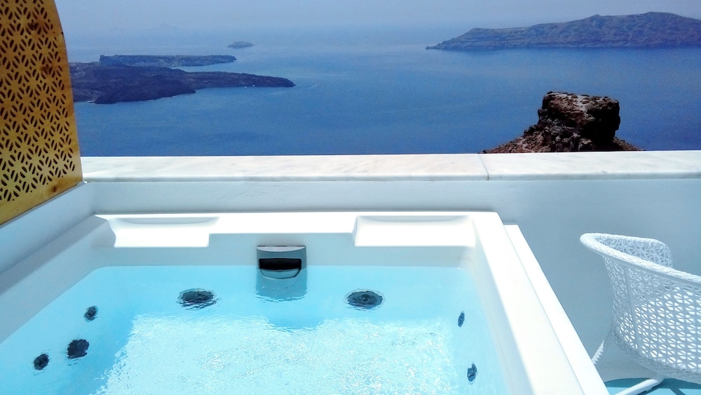Andronikos Santorini 11/42