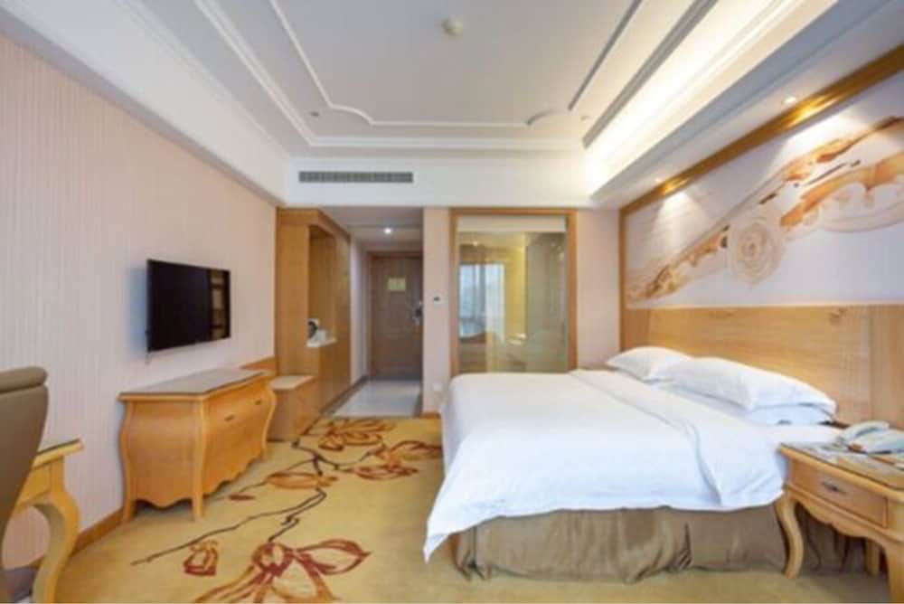 Vienna International Ningbo West Town Xintiandi 16/34