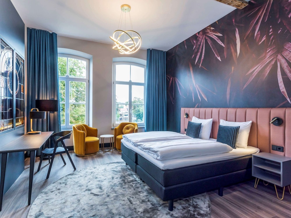 Merici Hotel 18/75