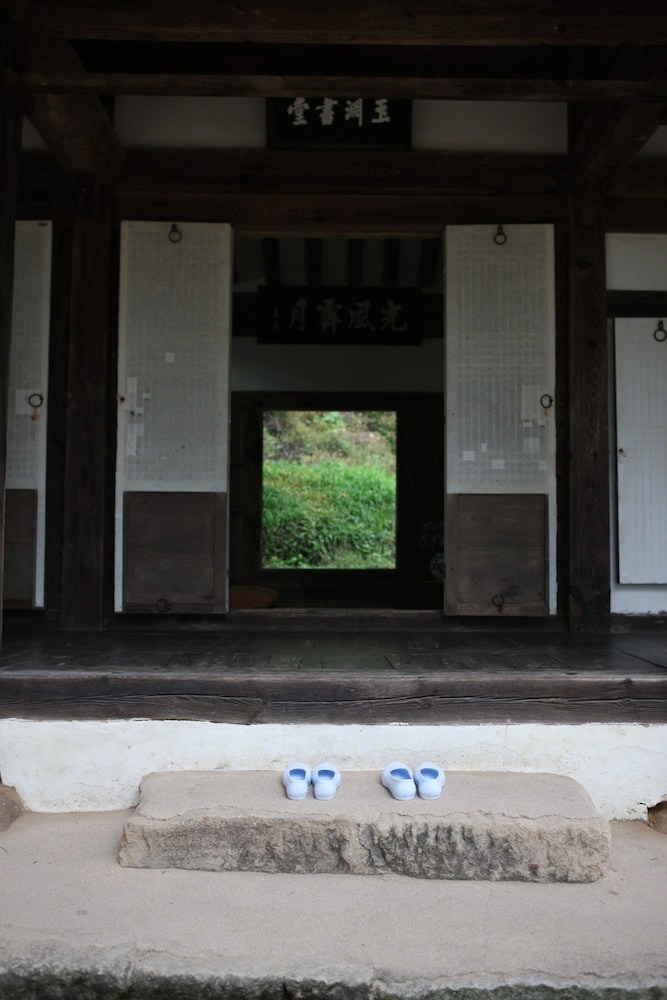 Okyeon Pavilion 7/50