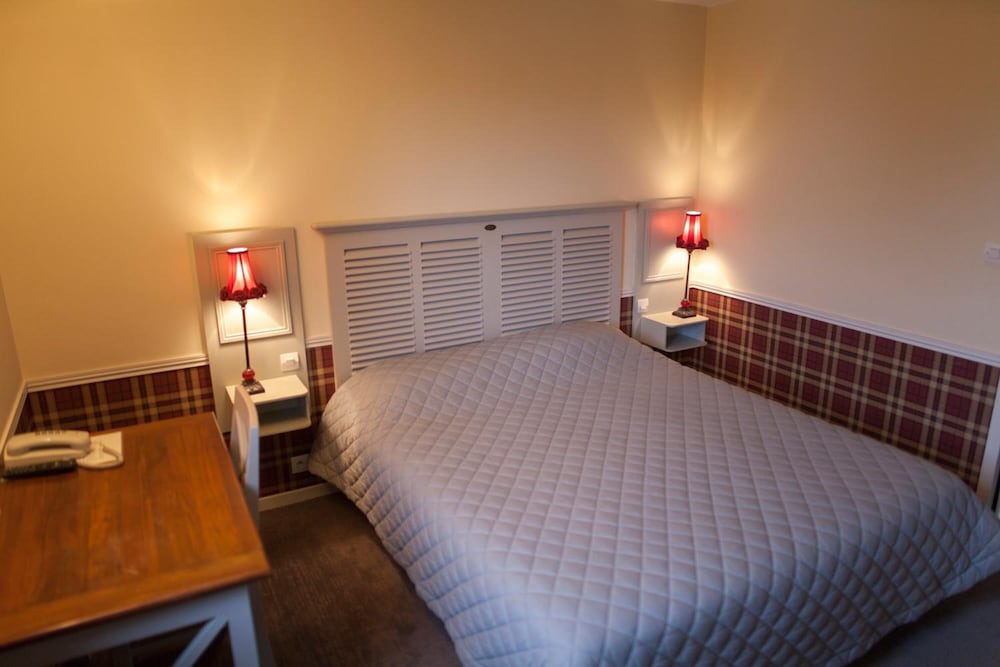 Le Cottage Hotel 6/27
