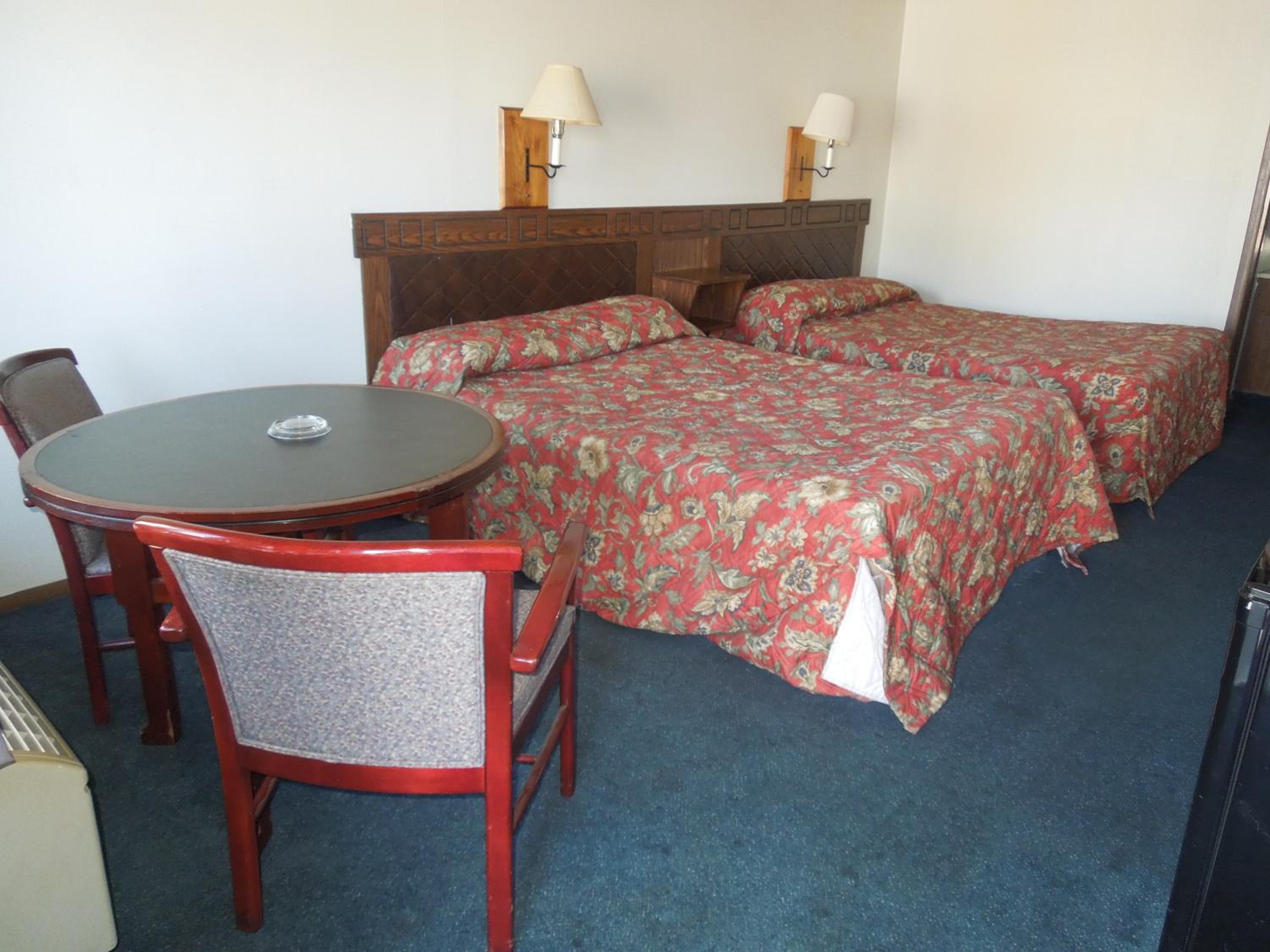 Xenia Country Inn 11/40