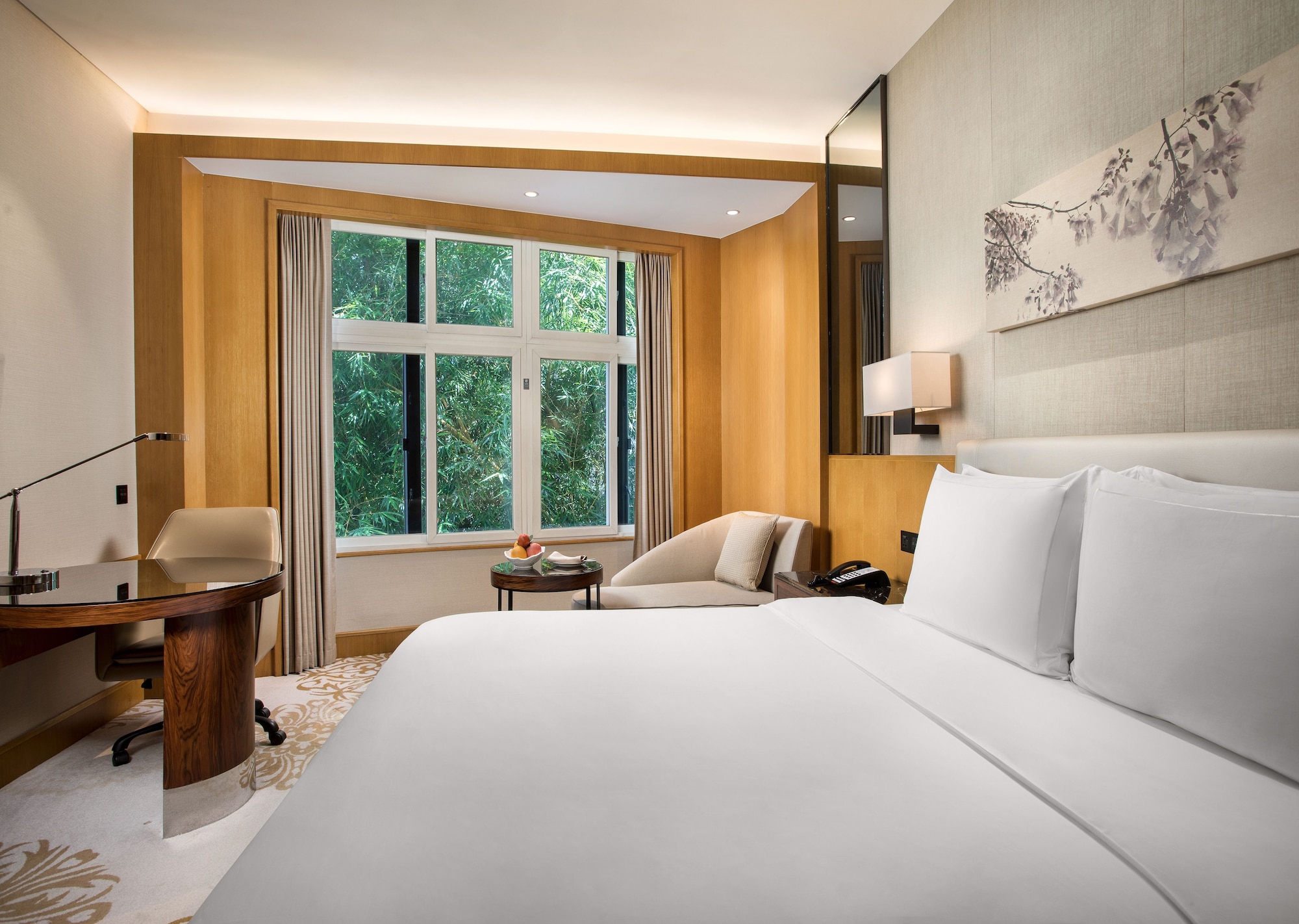 Haiyu Deluxe Garden View Room (King Size Bed)