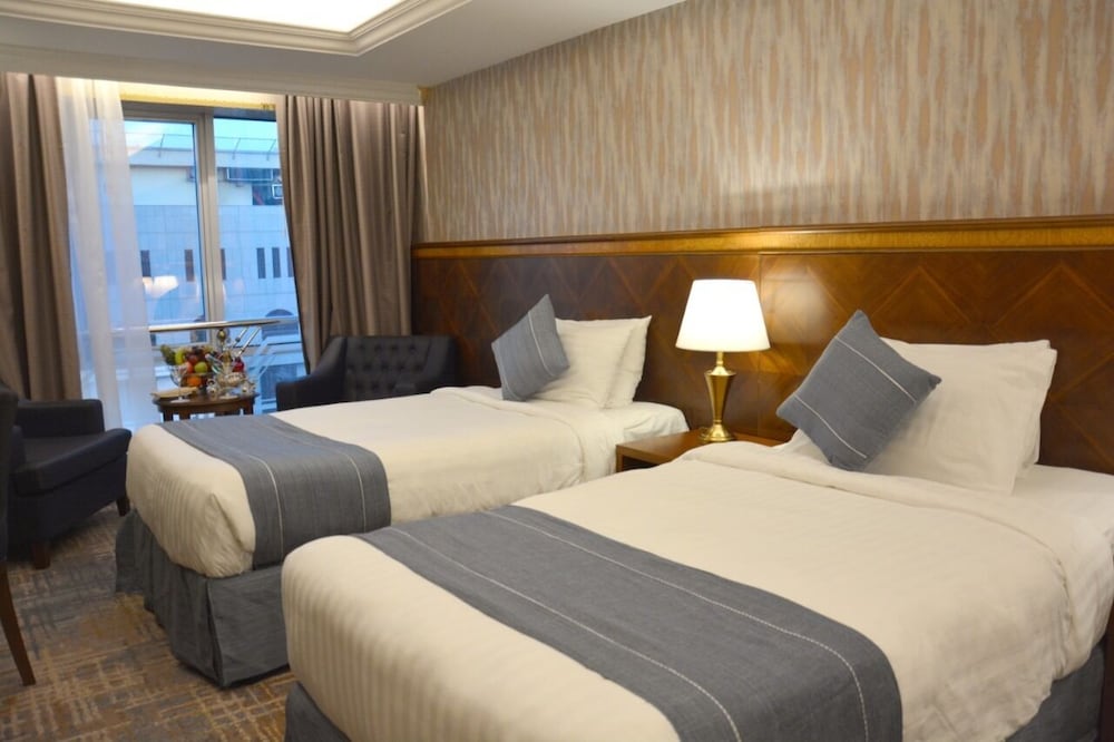 Maden Hotel 12/50