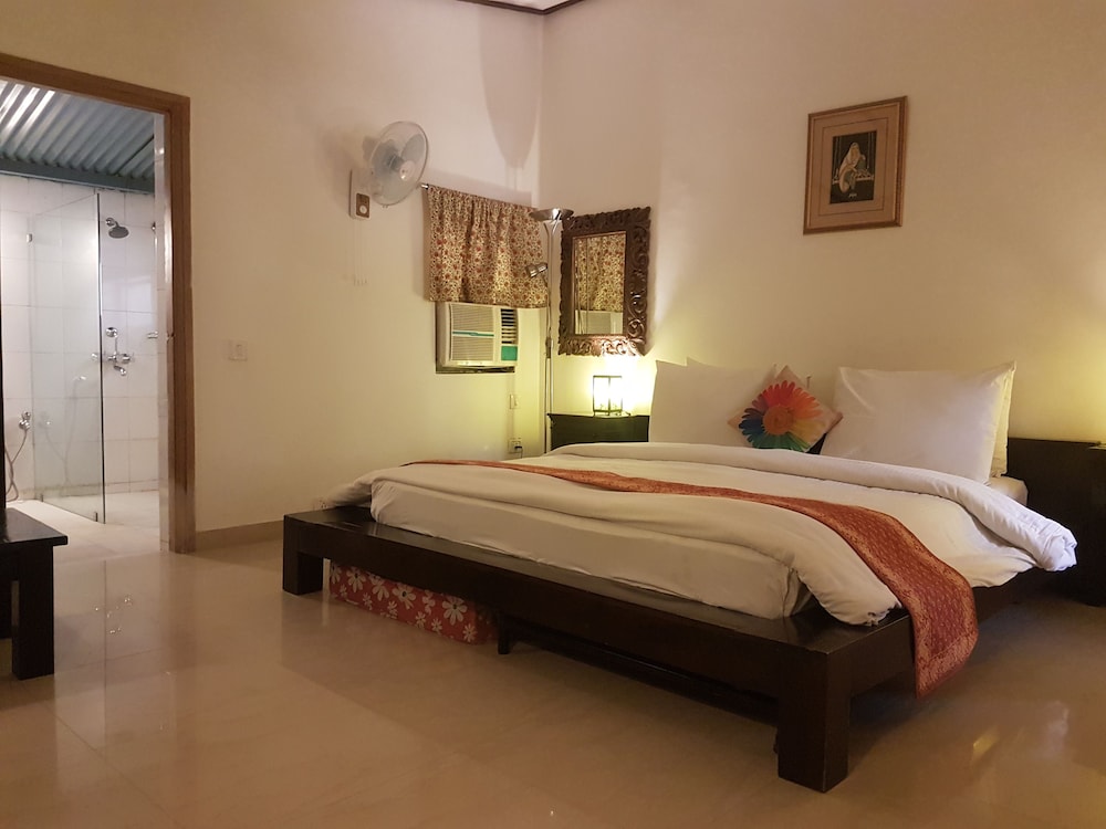 HOTEL RATAN VILLAS 3/32