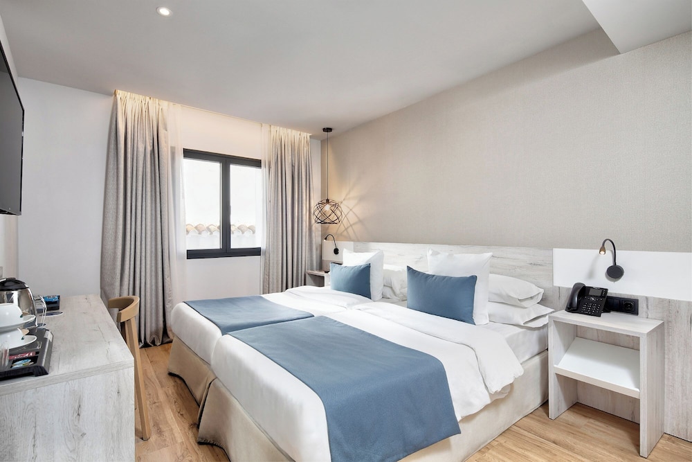 CLASSIC, TWIN BEDS