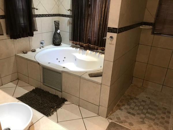 Amani Boutique Hotel 44/44