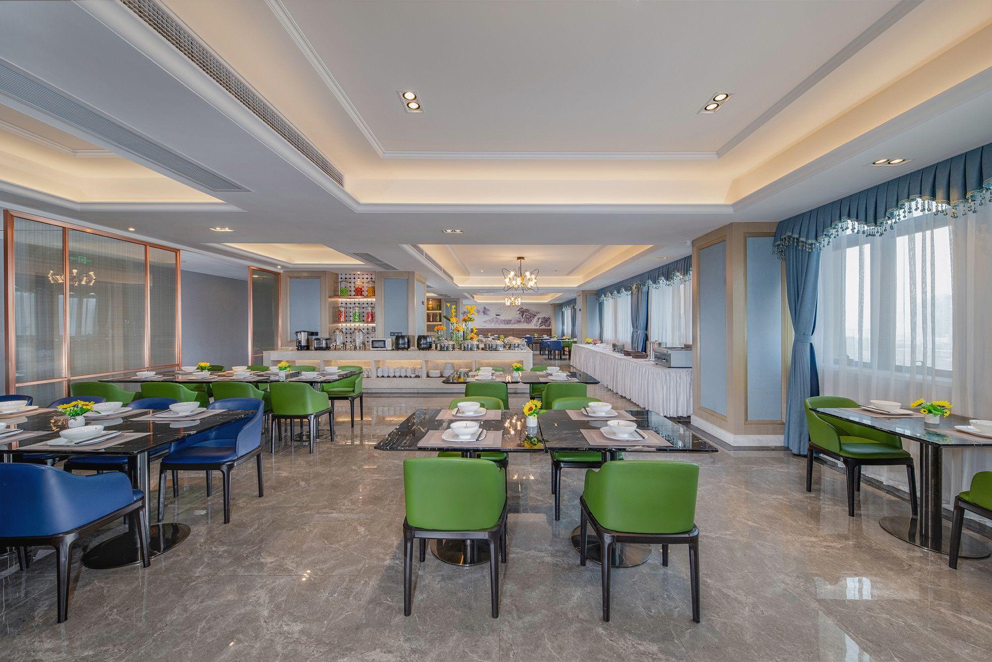 Venus Royal Hotels (Zhongshan Dongfeng Center) 36/50