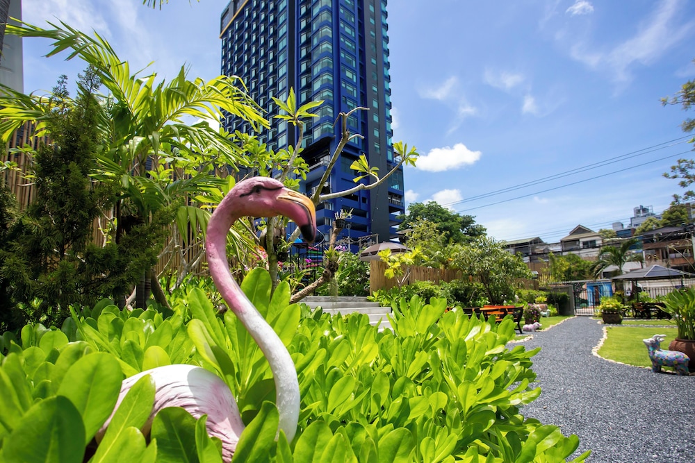 Sabai Inn 66/72