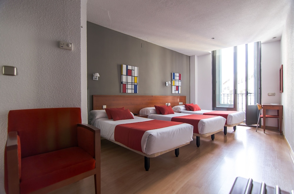 HOSTAL PERSAL 13/34