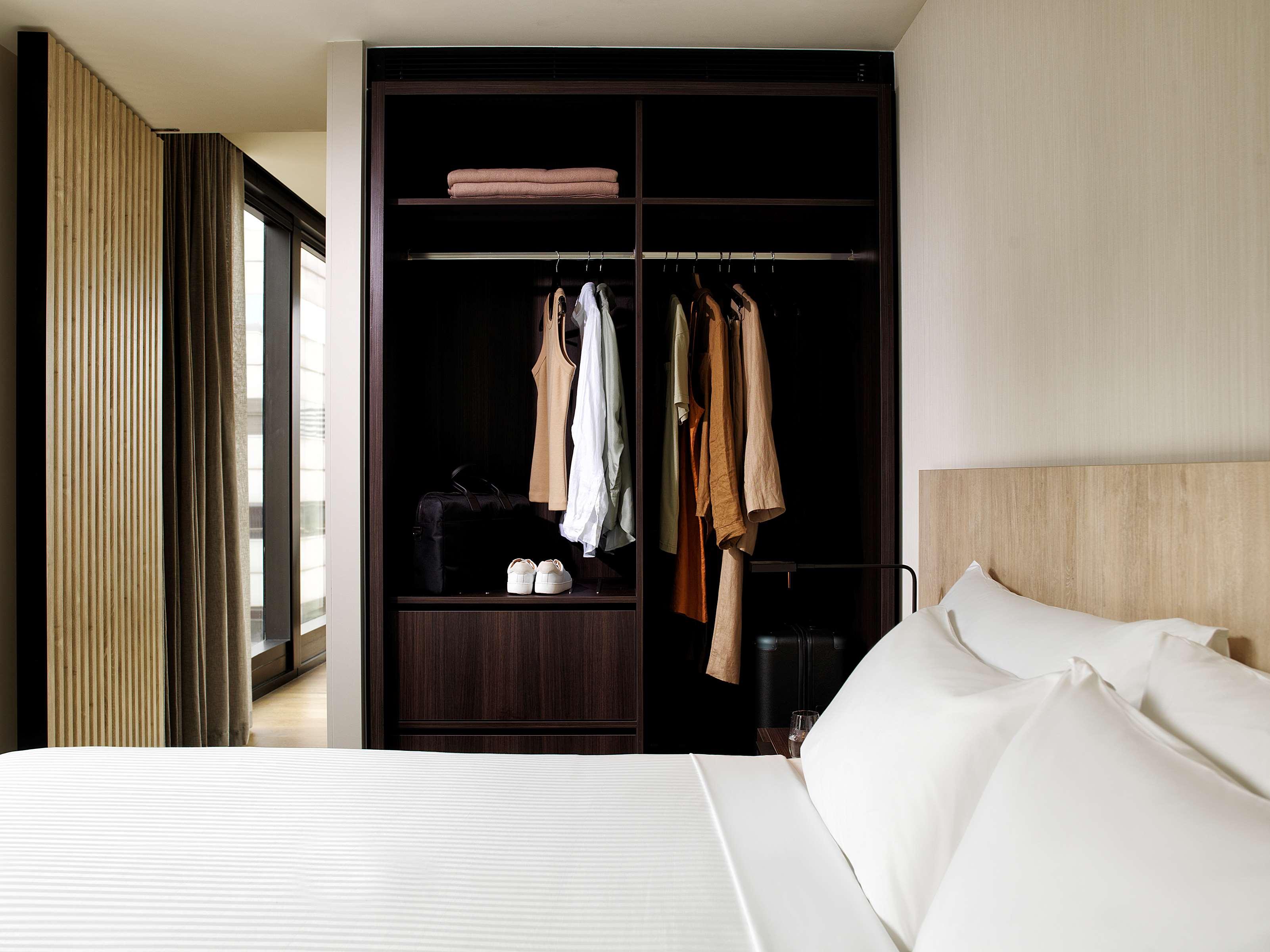 Room at A by Adina Sydney, SYDNEY