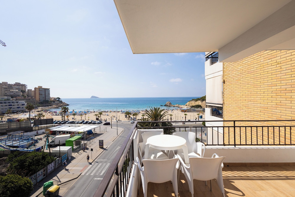 ODYSEA APARTAMENTOS 25/50