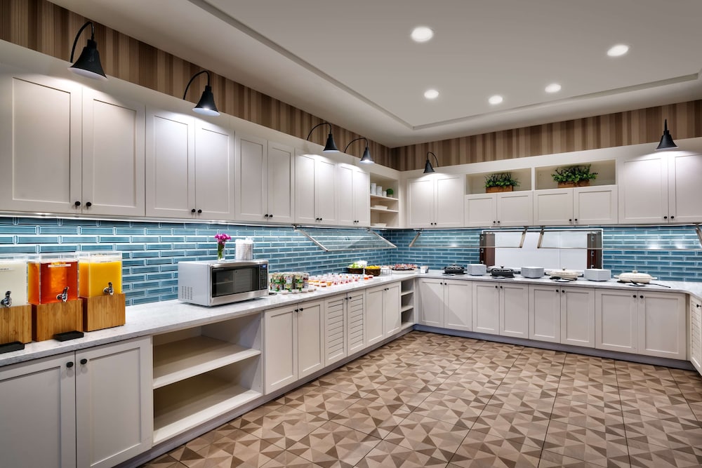 Hyatt Place Fayetteville/Springdale 22/33