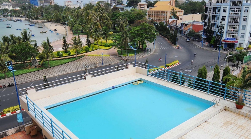 Vung Tau P T Hotel 43/44