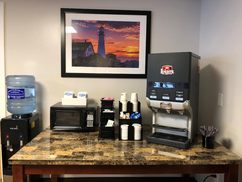 The SureStay Hotel by Best Western Presque Isle 39/42