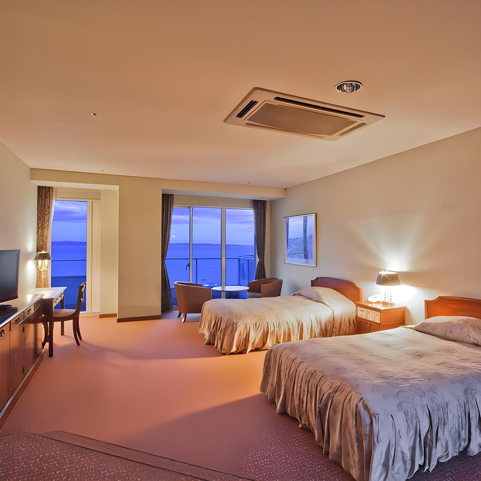 Royal, Suite, Main Building