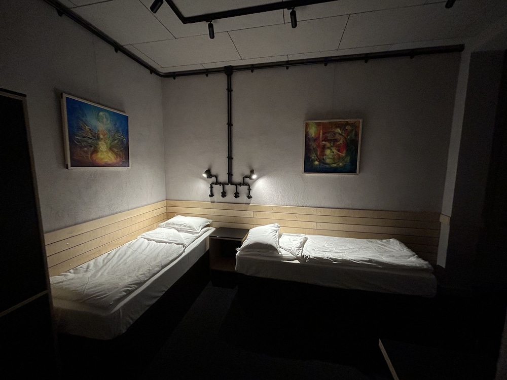 Art Hotel 158 14/29