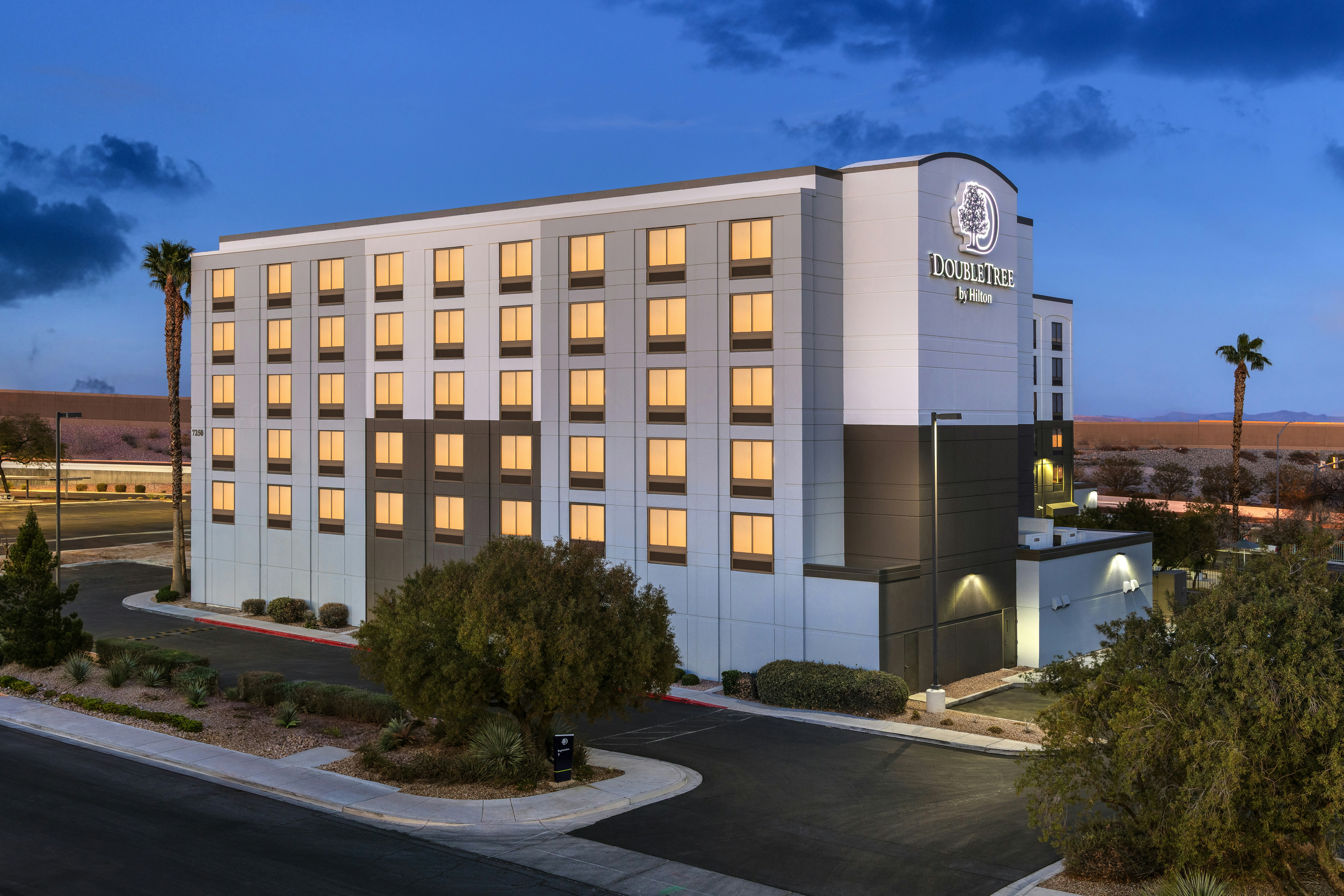Doubletree By Hilton Las Vegas Airport 5/59