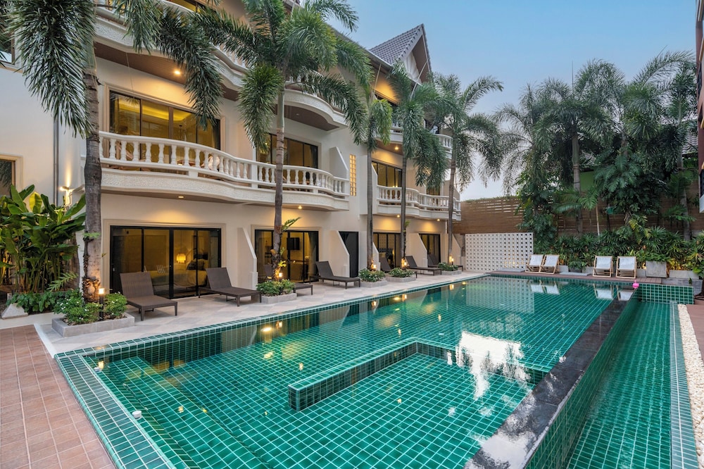 Buasri Boutique Patong 4/100