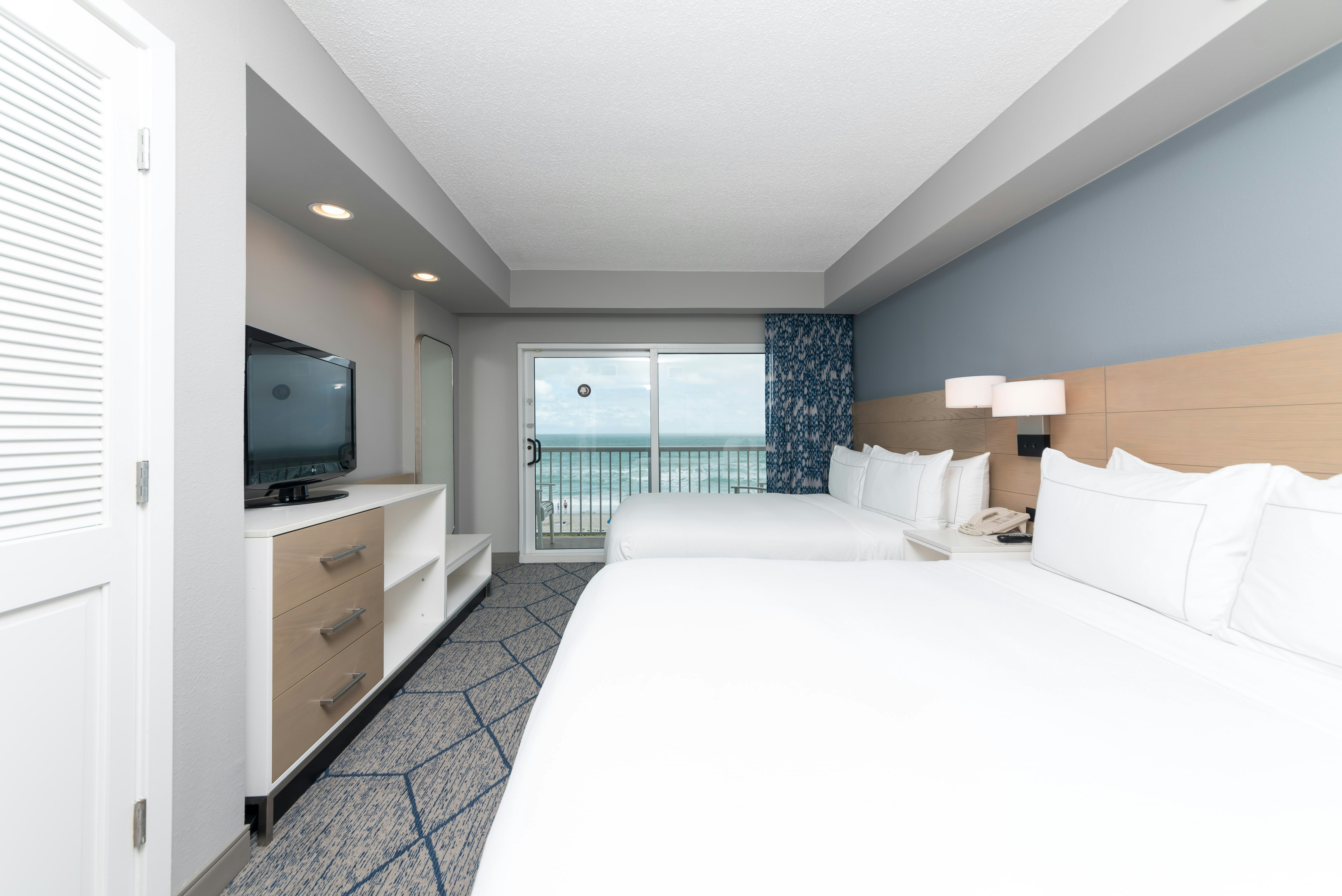 Ocean, Suite, 2 Queen Beds