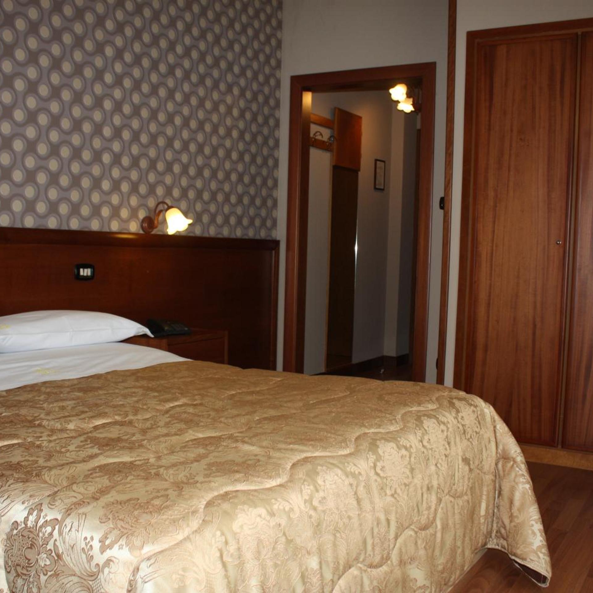 غرفة بسرير مزدوج بشرفة، HOTEL RISTORANTE DONATO 7/10